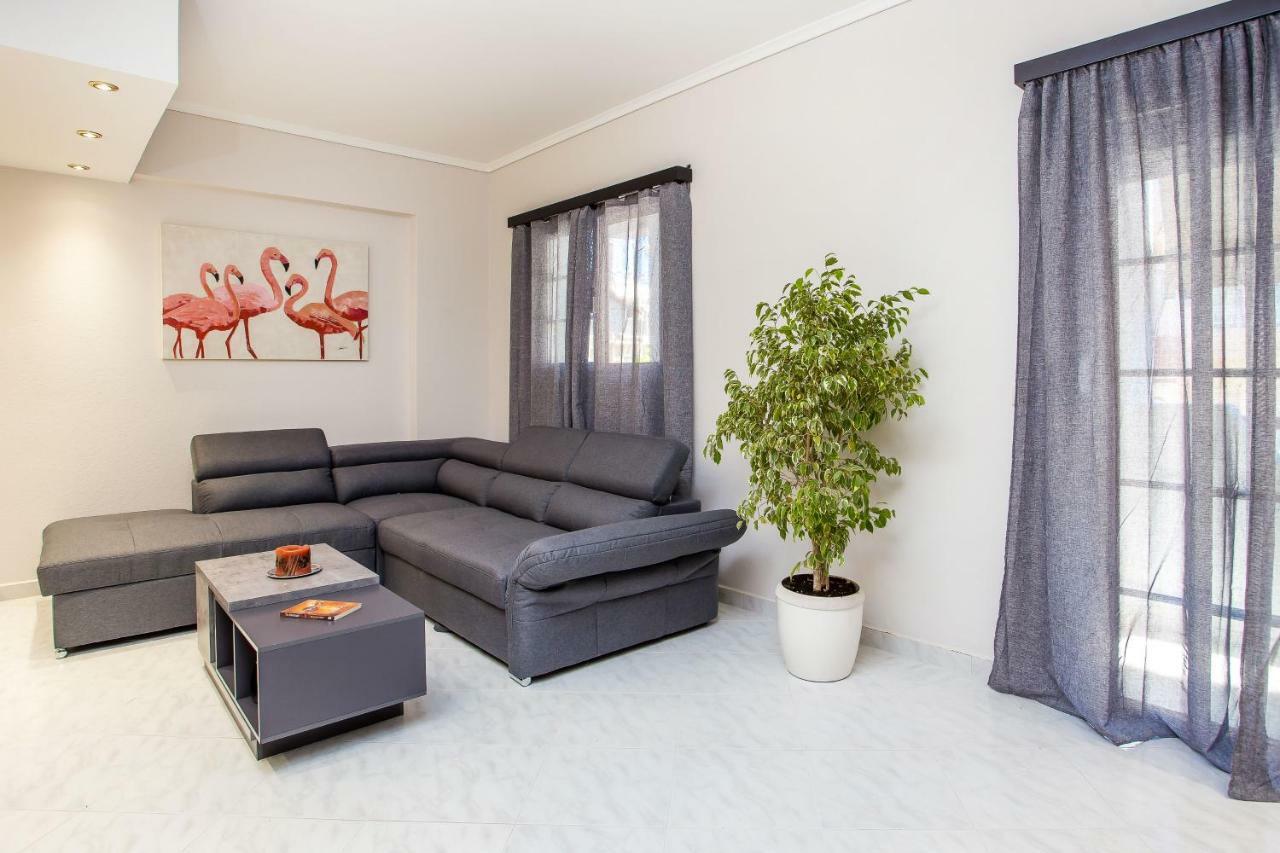 Flora'S Place Rhodes City Екстериор снимка