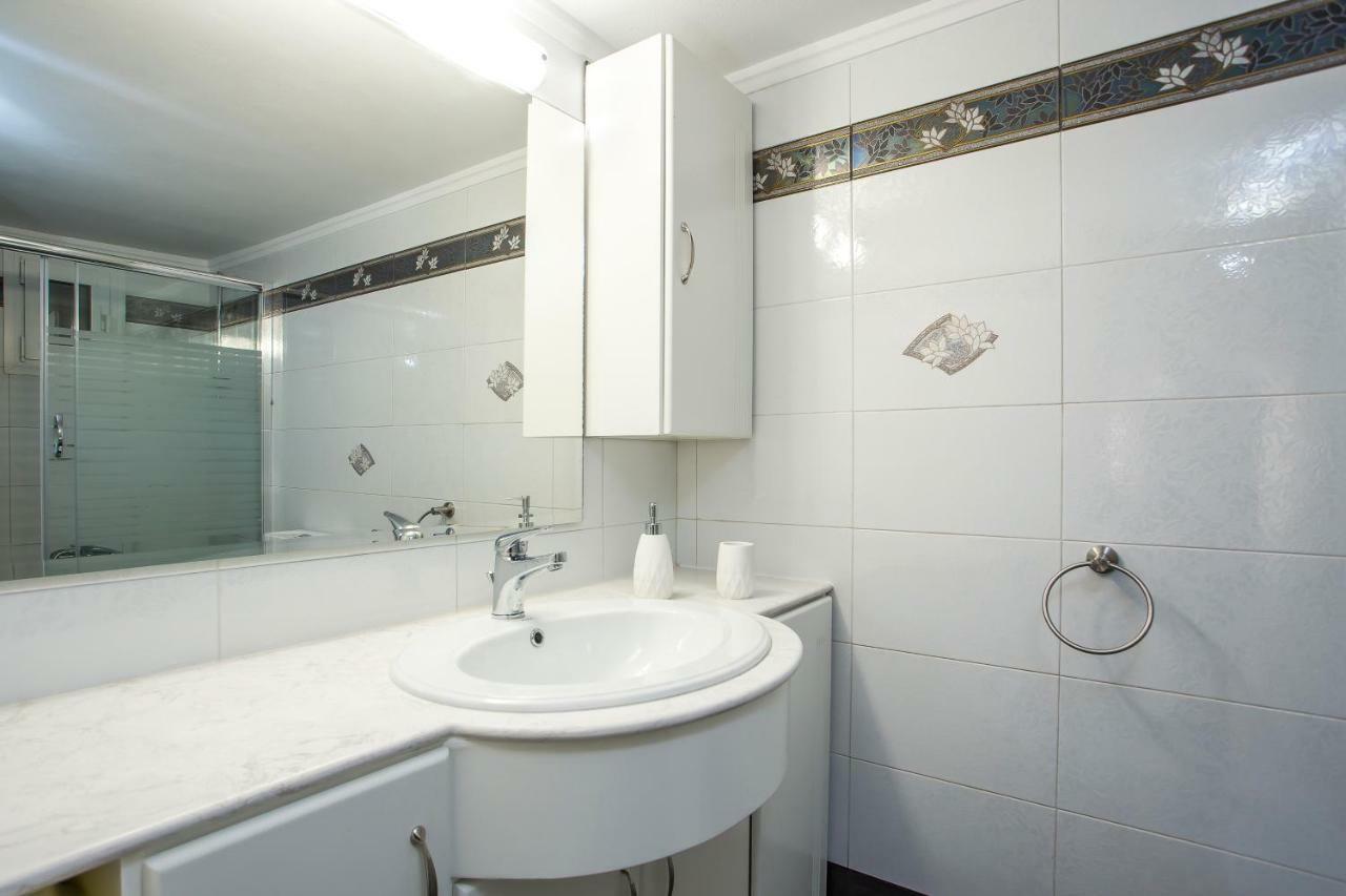Flora'S Place Rhodes City Екстериор снимка